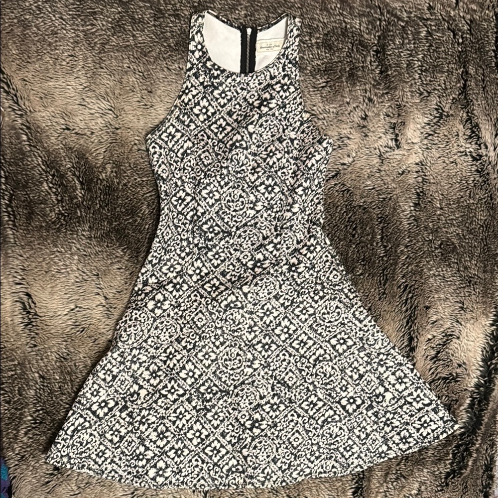 A&F Black and White Patterned Women's Occasion Dress